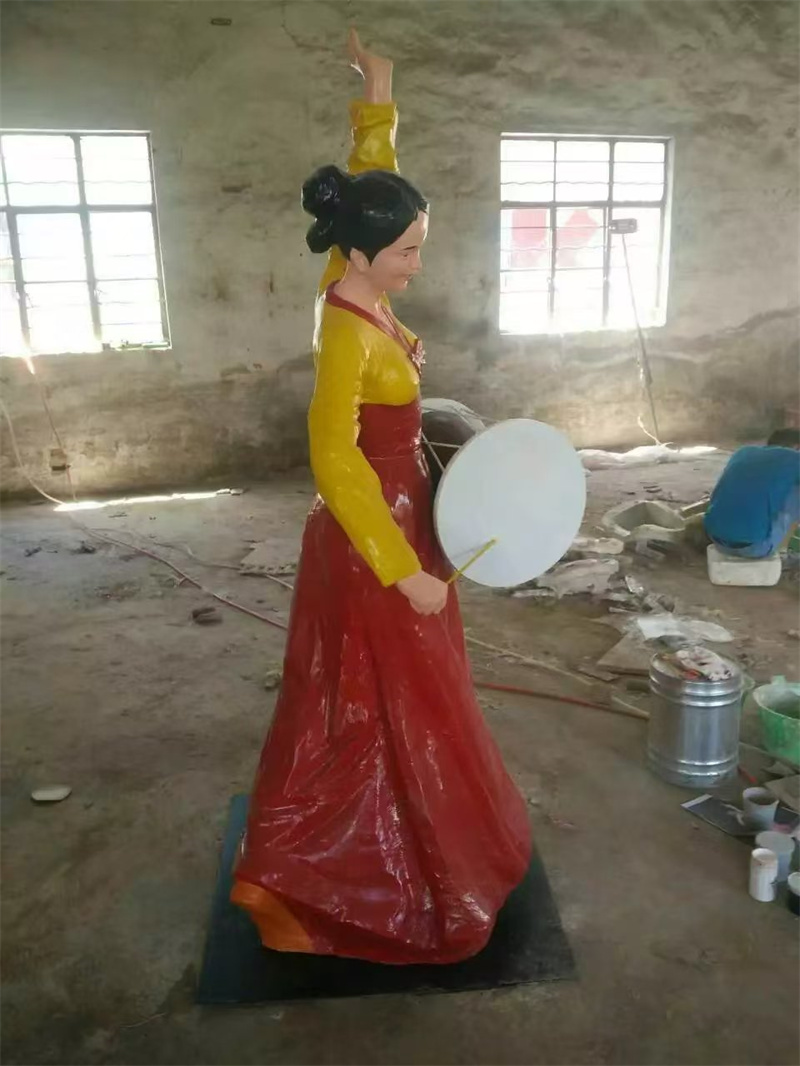 卡通玻璃鋼雕塑的設(shè)計(jì)要點(diǎn)